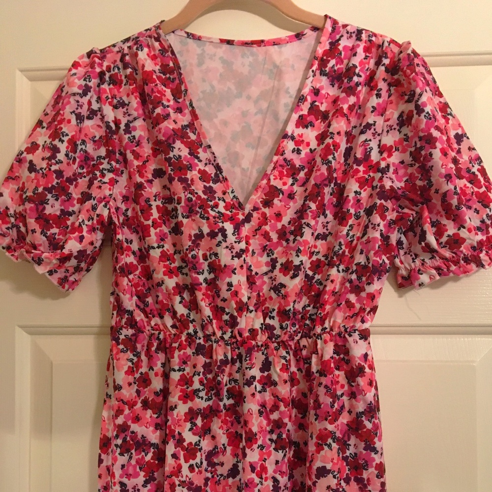 Pink & White Floral Maxi Dress, V Neck Flower Pattern Ruffle Hem Dress